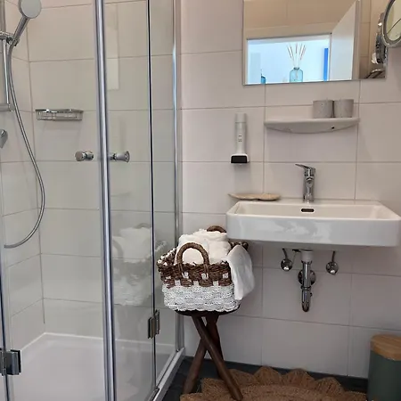 Strandhotel Kaerntnerhof ホテル