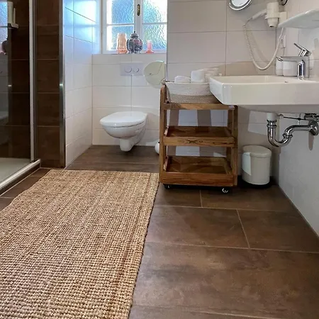ホテル Strandhotel Kaerntnerhof 4*