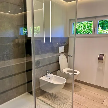 Strandhotel Kaerntnerhof Hotel