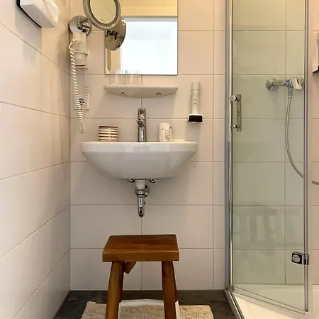 Strandhotel Kaerntnerhof Hotel