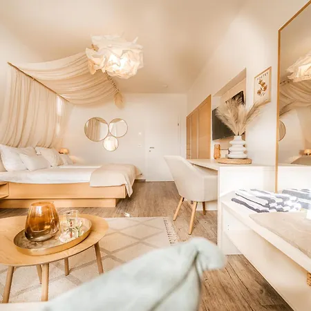 ホテル Strandhotel Kaerntnerhof 4*
