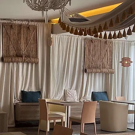 Strandhotel Kärntnerhof Hotel 4*