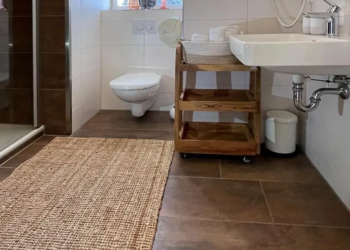 מלון Strandhotel Kaerntnerhof 4*