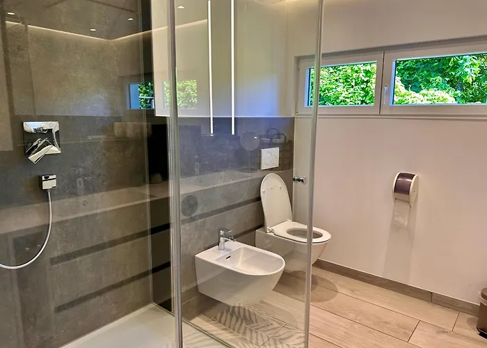 Strandhotel Kaerntnerhof מלון