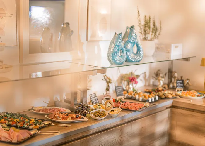 Strandhotel Kaerntnerhof מלון 4*