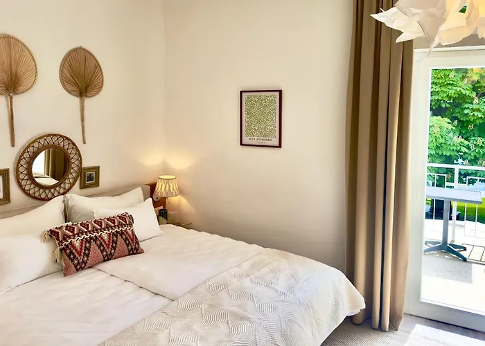 Strandhotel Kaerntnerhof מלון